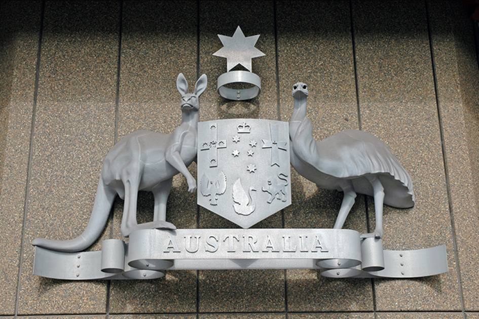 australian Coat of Arms the kangaroo and the emu